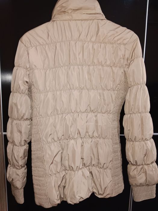 Бежево яке- S размер