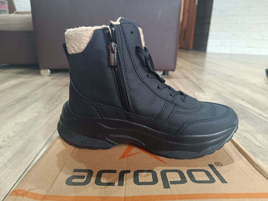 Дамски топли боти