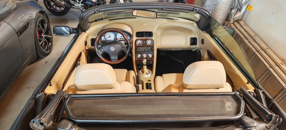 Mg-tf cabrio 1,8 manuala