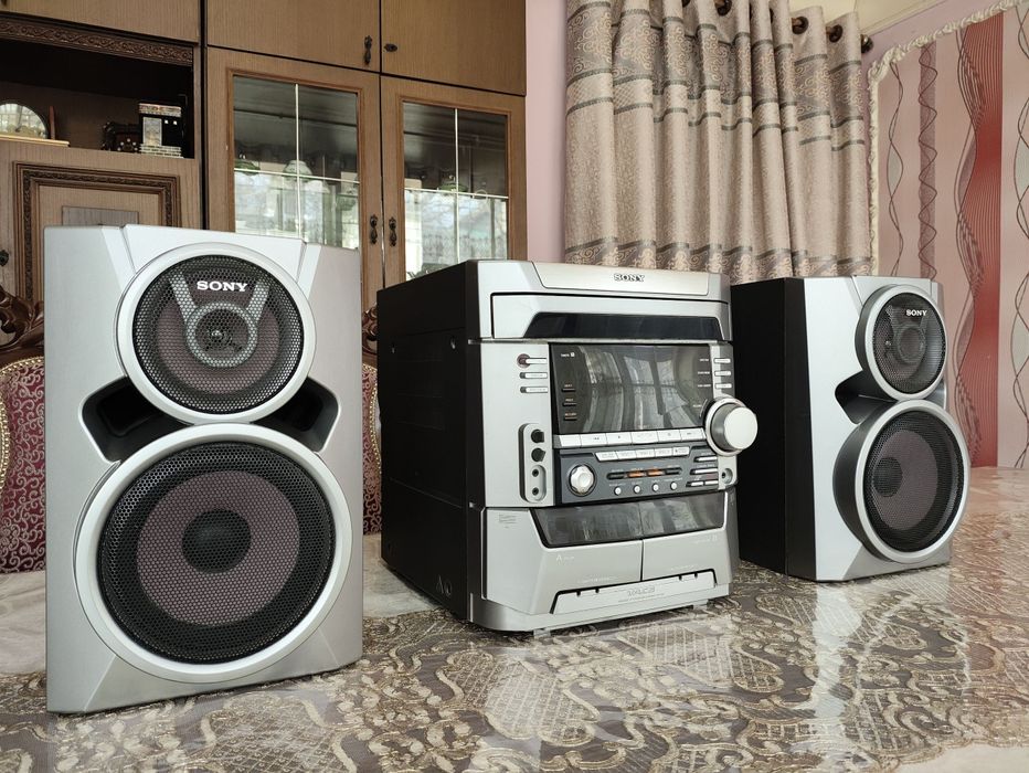 Malaysia Sony orginal muzikalniy sentr sotiladi holati zo‘r