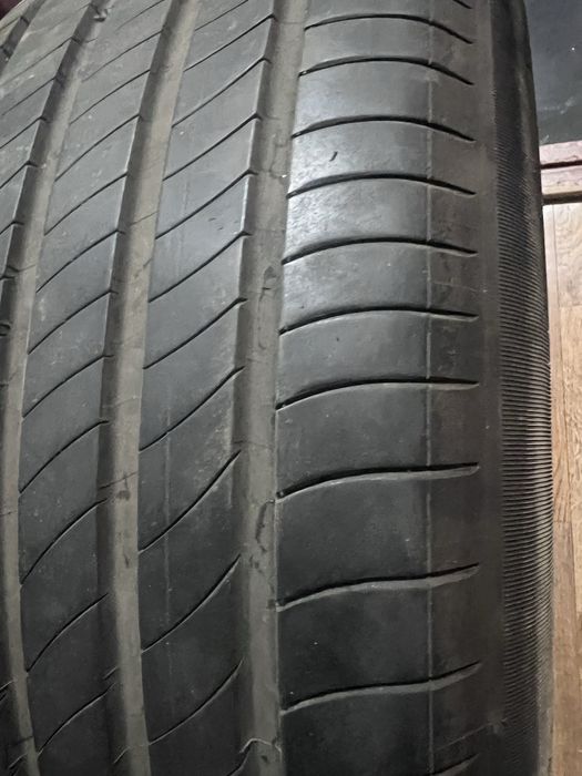 Одна шина Michelin