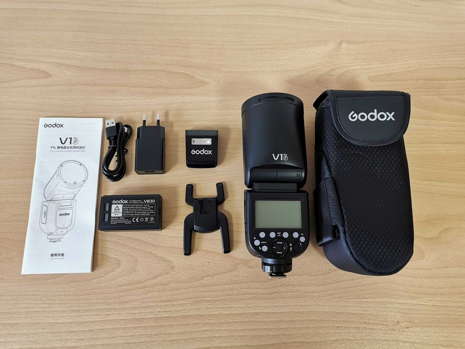 Godox V1 Pro (F) светкавица за фотоапарати Fuji