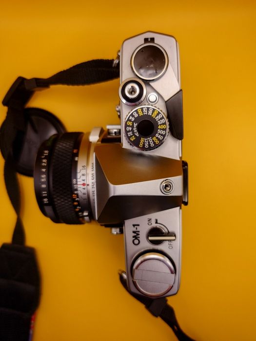 Aparat foto film Olympus OM 1