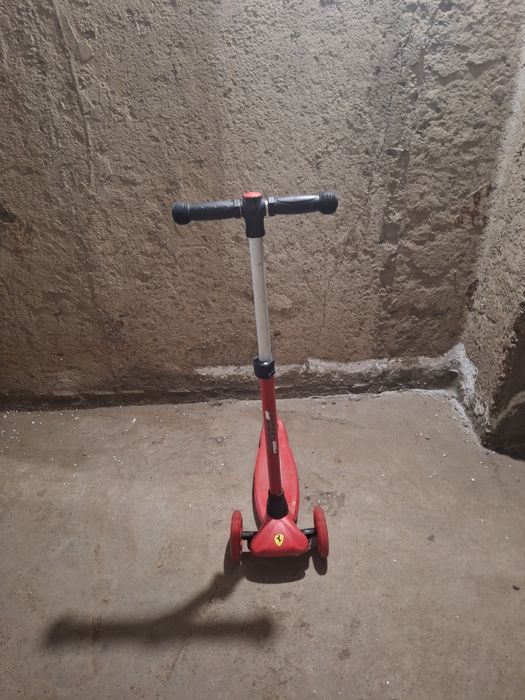 Тротинетка детска  Oxelo и  Ferrari