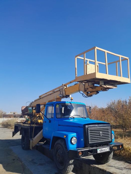 Услугу автовышки,