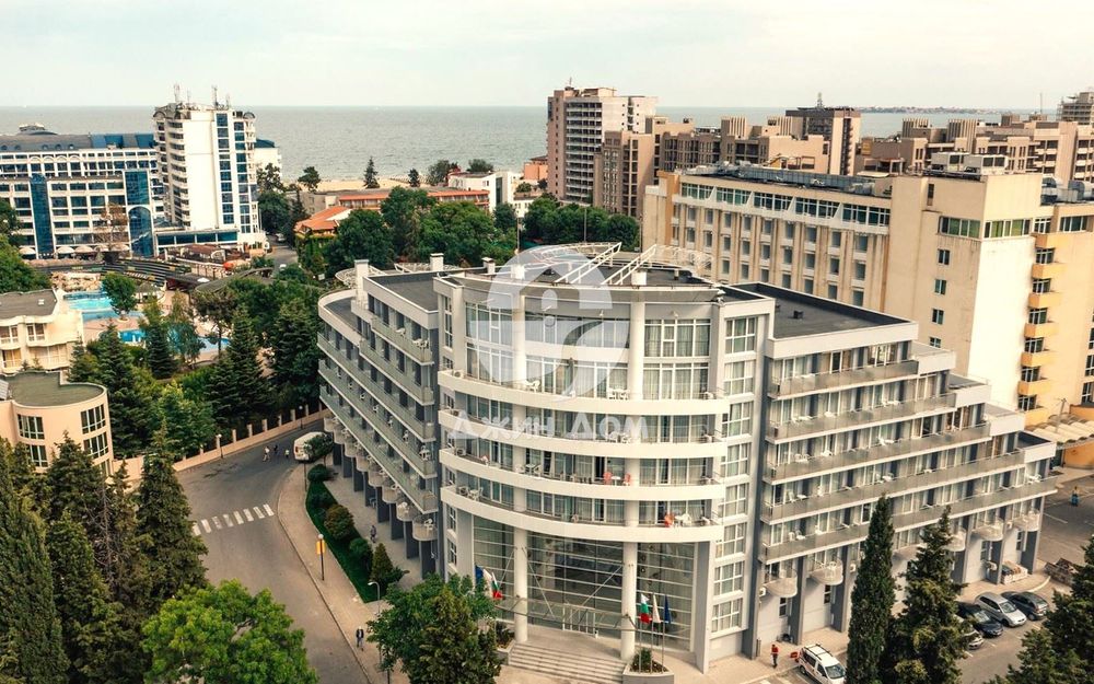 Продава се Двустаен апартамент в к.к. Слънчев бряг - 80 кв.м за 813 €/кв.м - Снимка #9