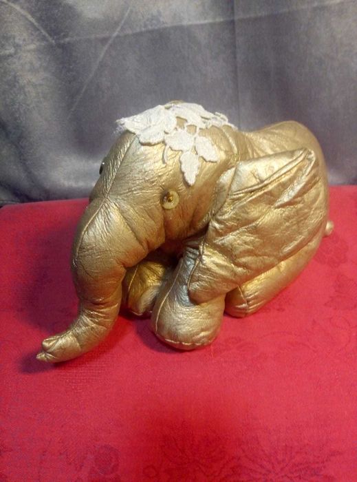 Играчка Слонче - ръчно изработена