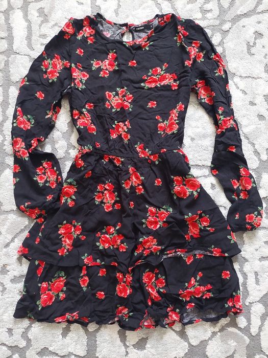 Страхотни рокли зима М размер