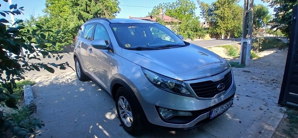 KIA Sportage 2011 — imagine 2