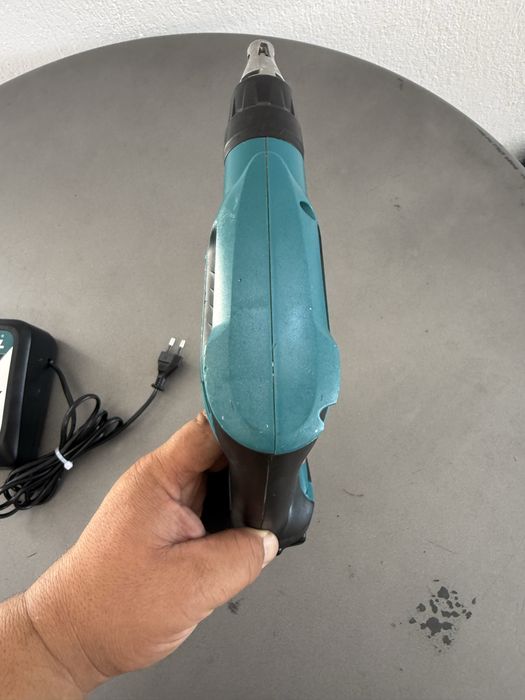 Акумулаторен винтоверт за гипсокартон Makita DFS451 (18V) + Батерия 5.0Ah и Бързо зарядно