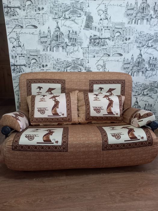 Продам диван в хорошем состоянии