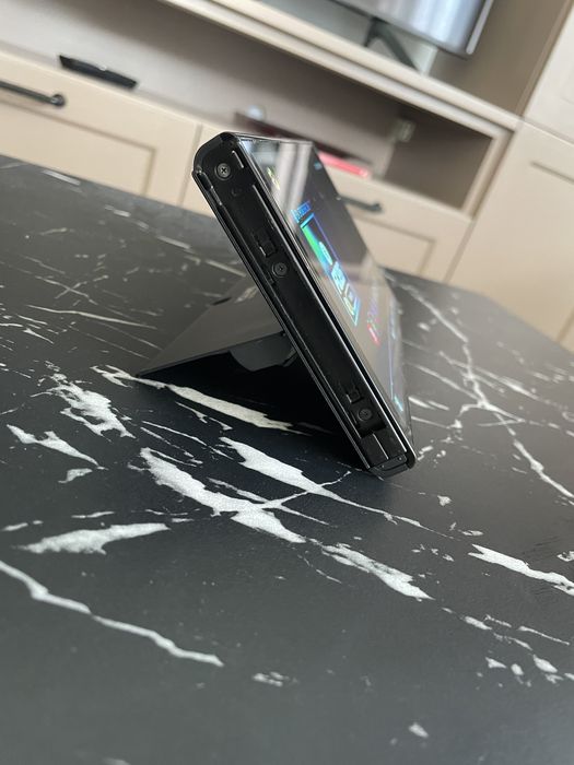 Nintendo Switch Oled cu accesorii (scrie in descriere) și Fc24 cadou