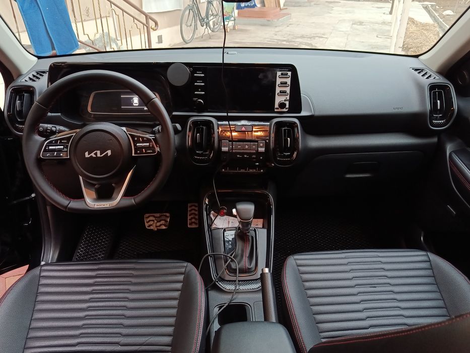 Kia SONET 3 pozitsa eng full luki bor