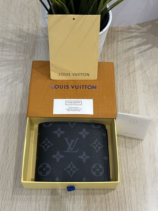 Louis Vuiiton Портфейл Чисто Нов