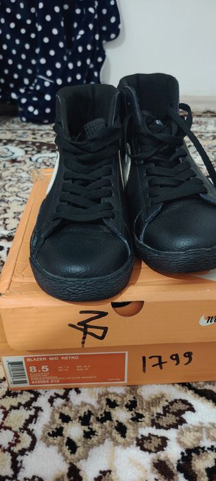 Nike krasovka sotiladi