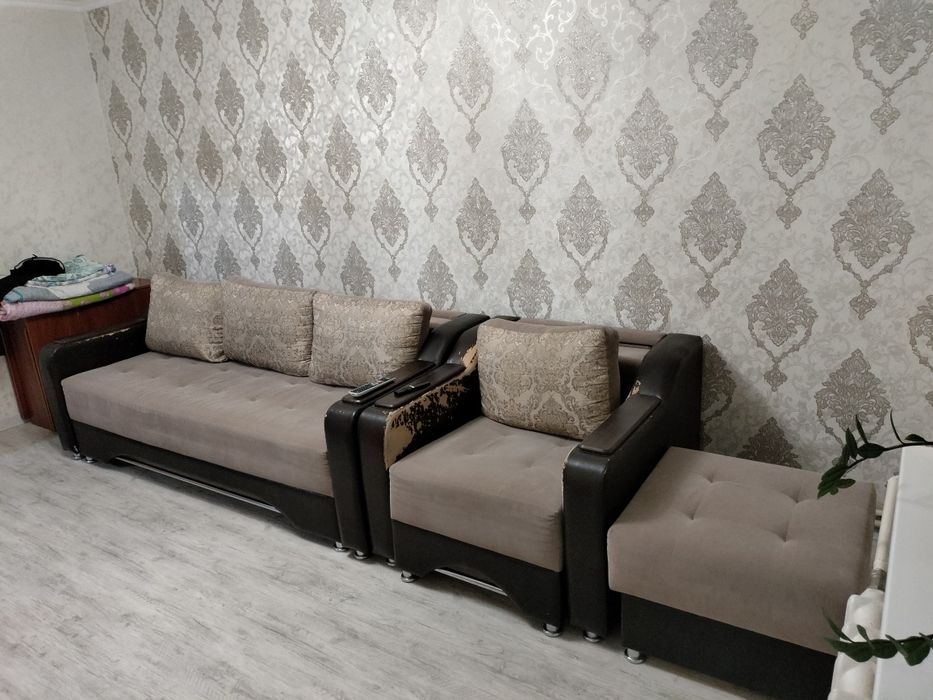 Мягкий уголок отдыха