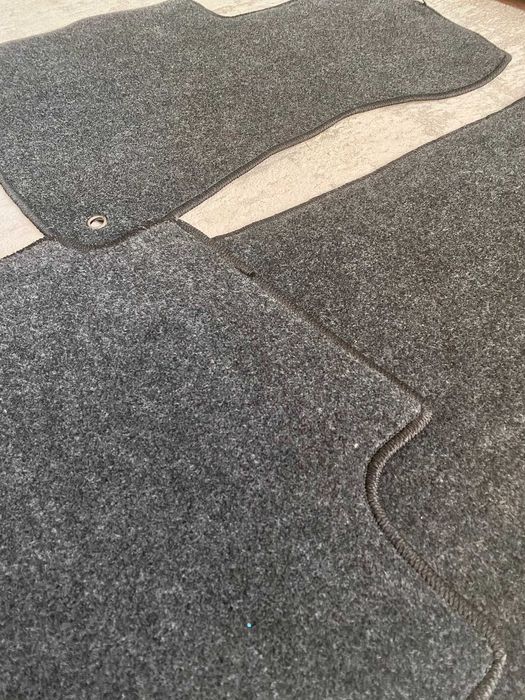 Продам коврики для Хёндай Элантра