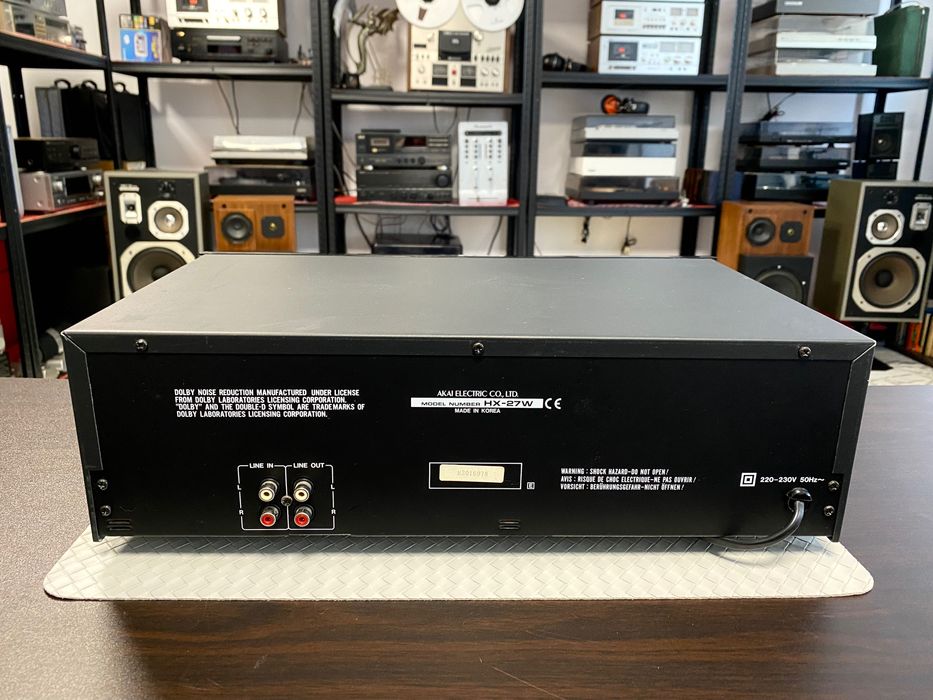 Двукасетен дек Akai