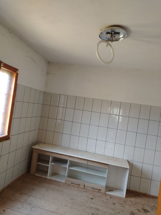 Casă de vînzarea cu 1200m teren în Valea voievozilor