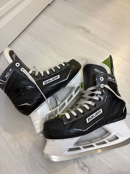 Коньки BAUER XLS 42 размер