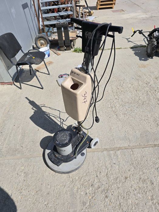 Monodisc Profesional Numatic - 3 Perii Noi Incluse - Ideal Curatenie