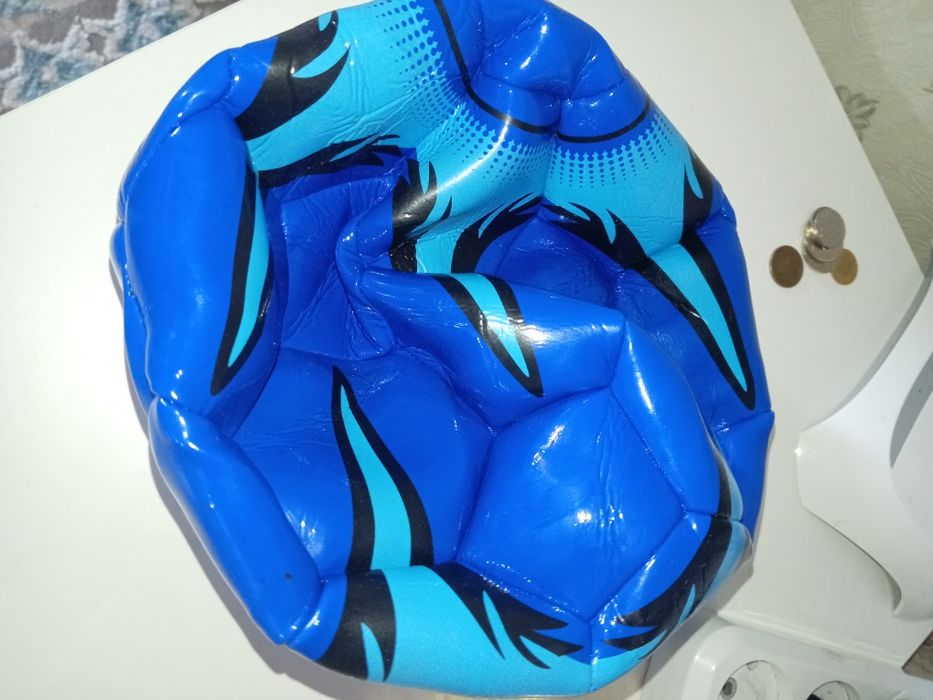 Продаю мяч и колонку