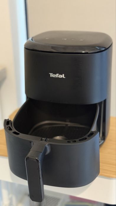 Friteuza cu aer cald TEFAL Easy Fry EY145B10