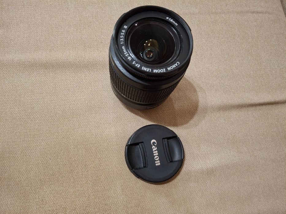 Фотоапарат Canon EOS 1200D