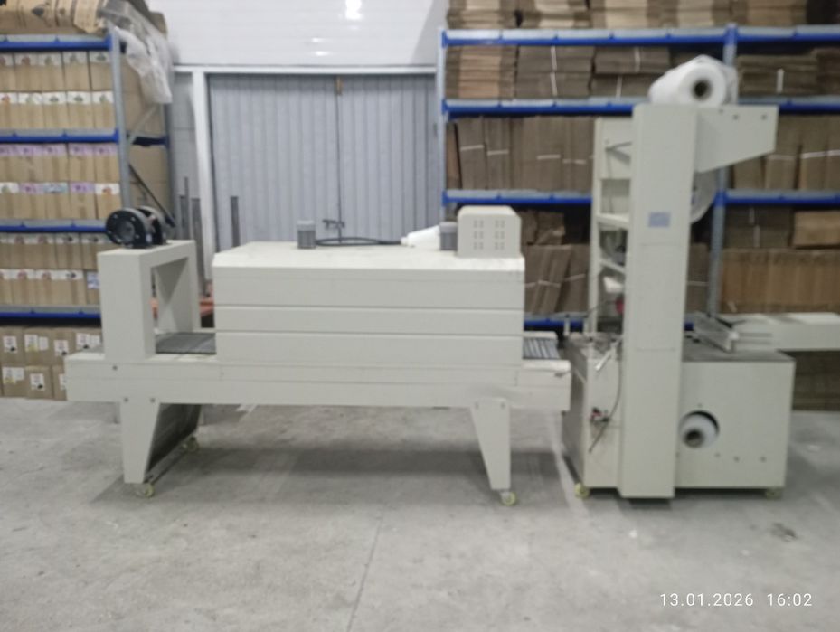 Упаковщик в пленку полуавтоматический