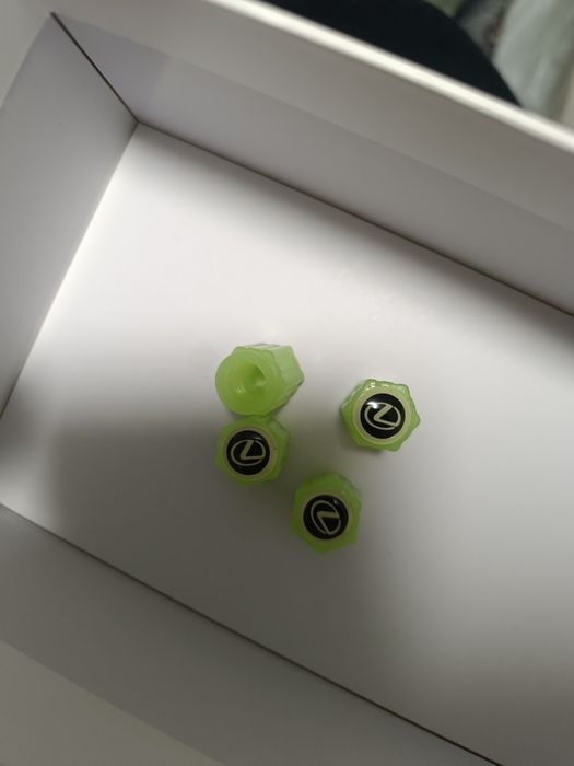 Колпачки на колеса