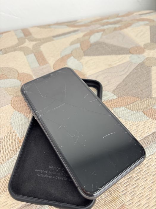 iphone 11 продаю