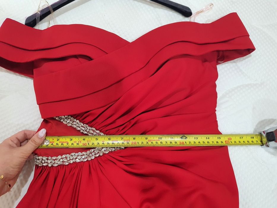 Rochie rosie cu trena nasa / ocazie / seara