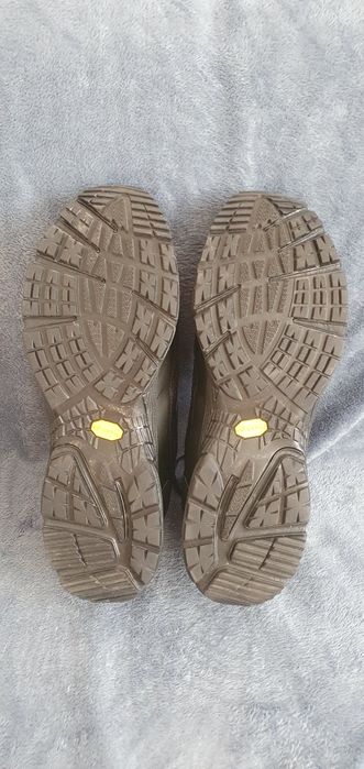 Pantofi sport Magnum marimea 48