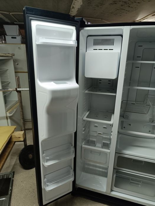 Продам холодильник Самсунг