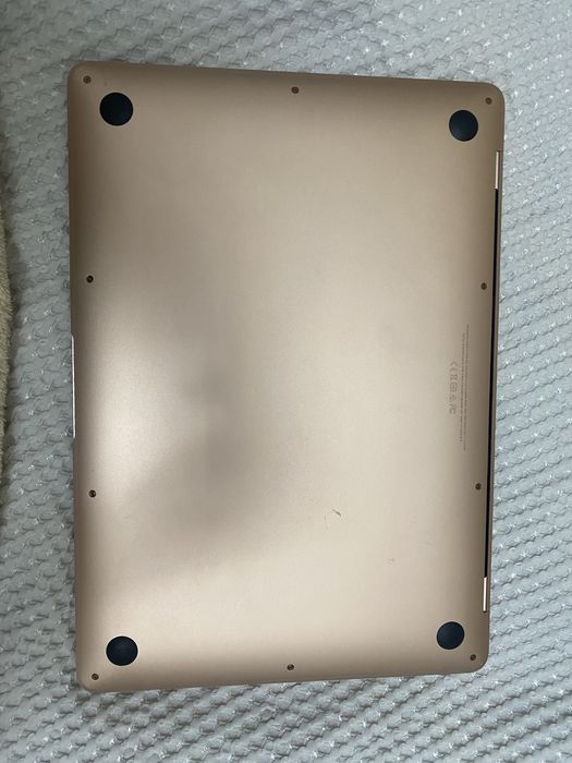 Продам macbook air 13 2018