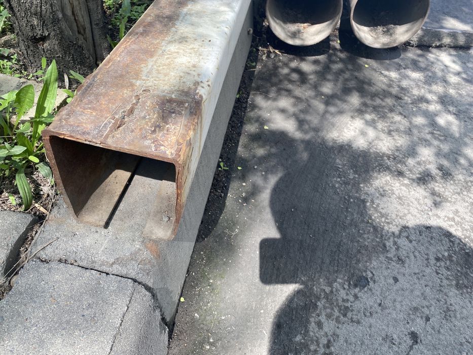 Направляющий рельс