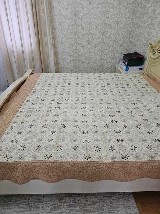 Двуспальная кровать б/у