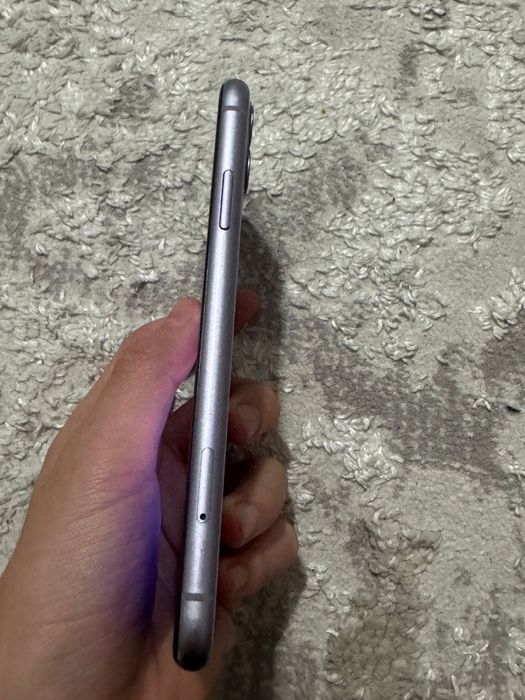 Продам айфон 11…