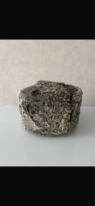 Натуральный каракуль шапка