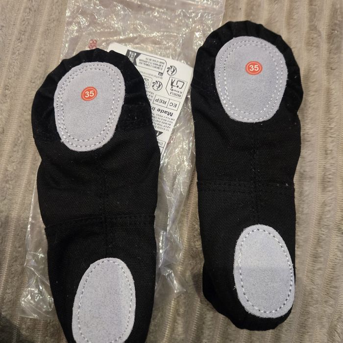 Туфли чисто нови 35номер