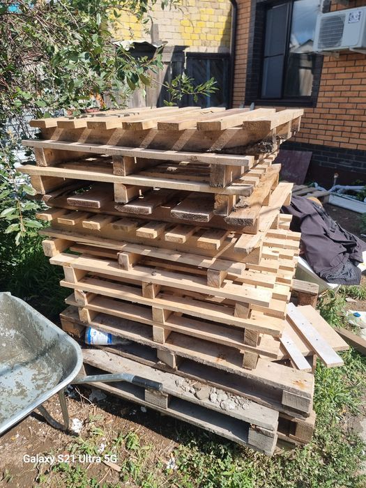 Продам поддоны по 1000