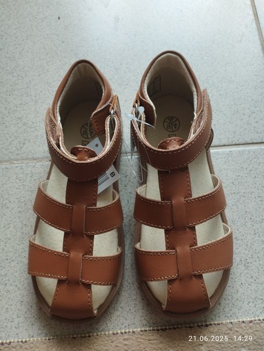 нови детски сандали