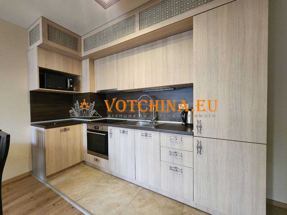 Продава се Двустаен апартамент в Варна, Център - 82 кв.м за 1708 €/кв.м - Снимка #2