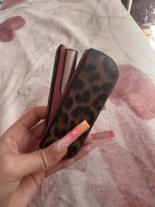 Iqos iluma roz + husa leopard