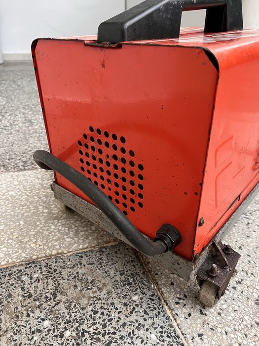 Продавам електрожен Mister Tool