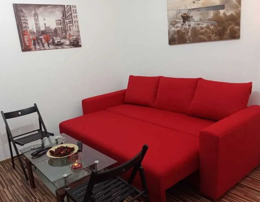 Дава се под наем Едностаен апартамент в Пловдив, Център - 27 кв.м за 132.6 € - Снимка #1