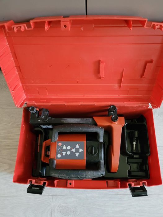 Vând laser rotativ Hilti PR 25