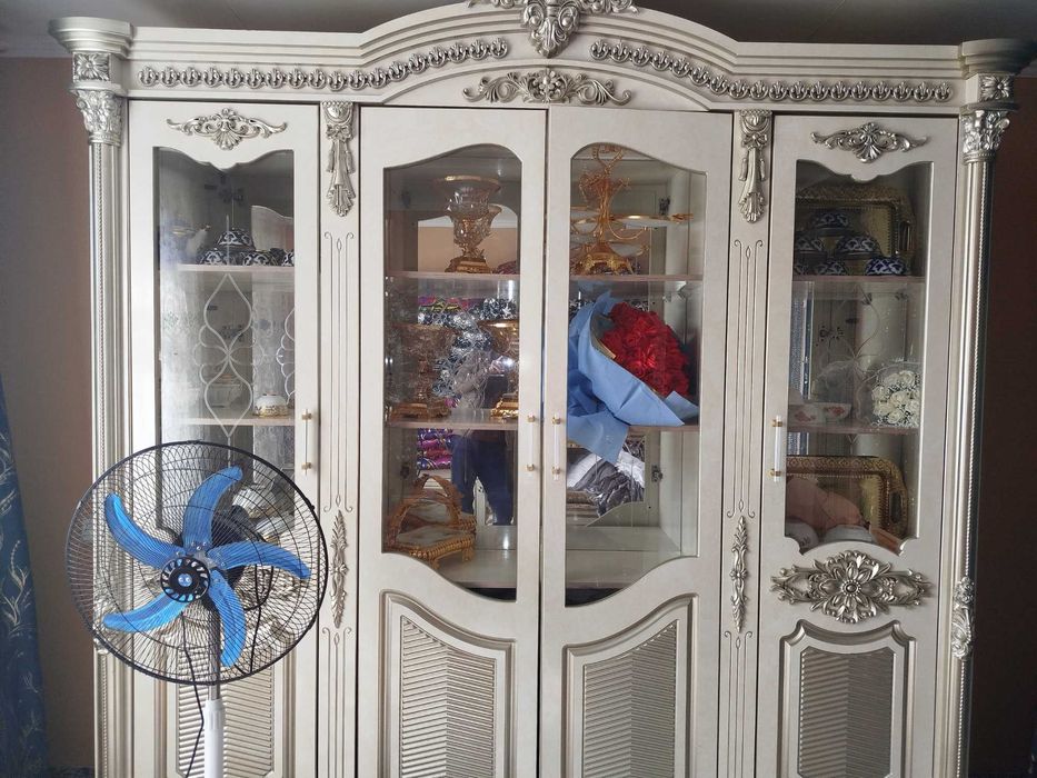 Mebel stoyanka zudlik bilan sotiladi