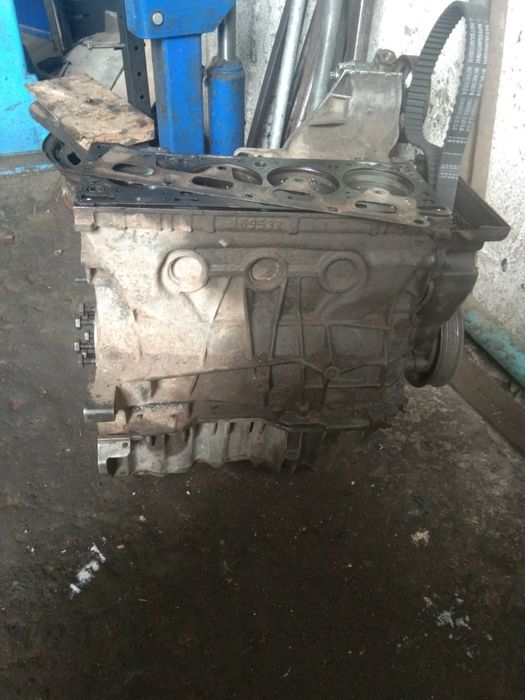 Продам двигатель рено дастер 2.0 по запчастям