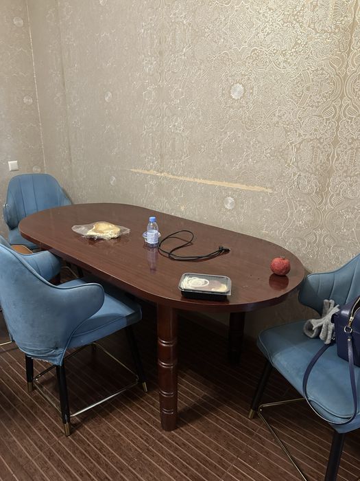 Стол дерево  массив отличный